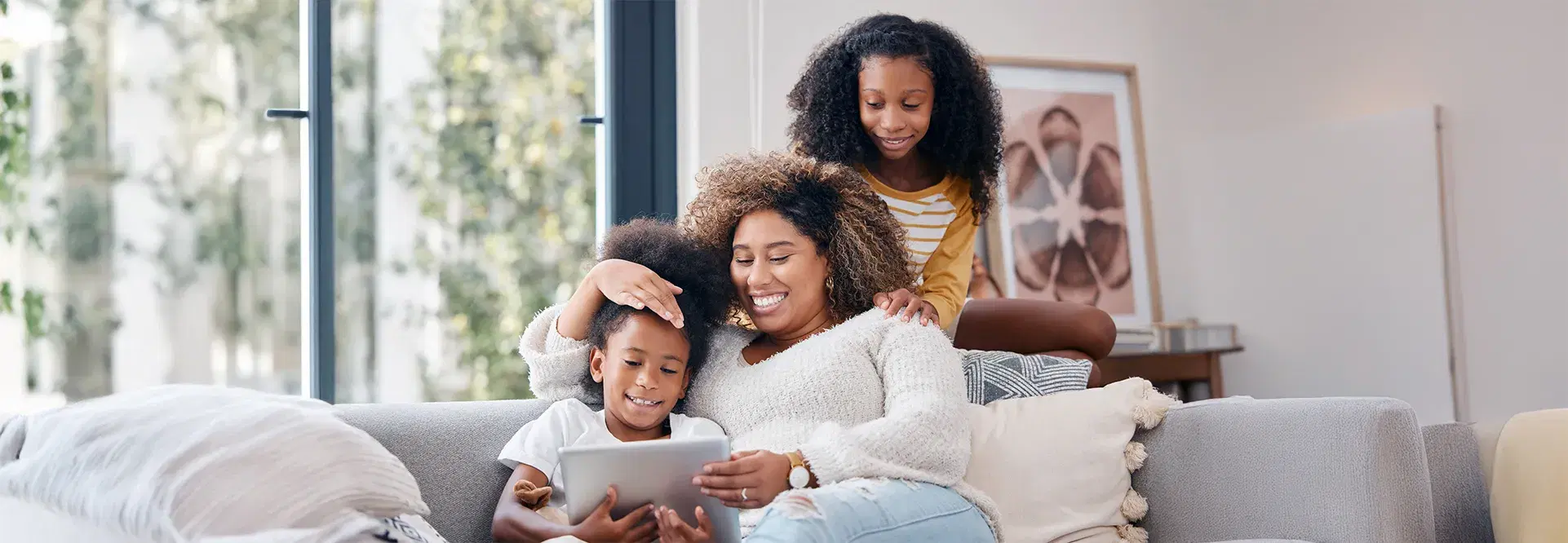 10 Best Helpful Mom-Friendly Apps In 2025